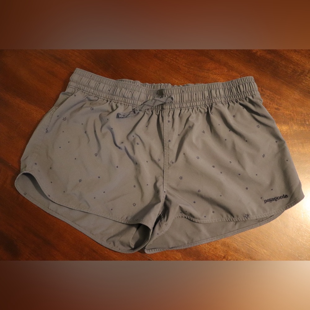 Patagonia Shorts Women Grey Stars